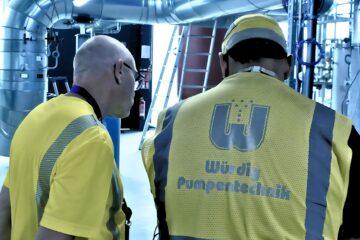 Energiezentrale und Techniker